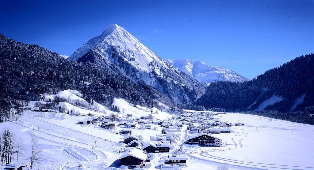 Caroline'S Appartement Au (Vorarlberg) Экстерьер фото